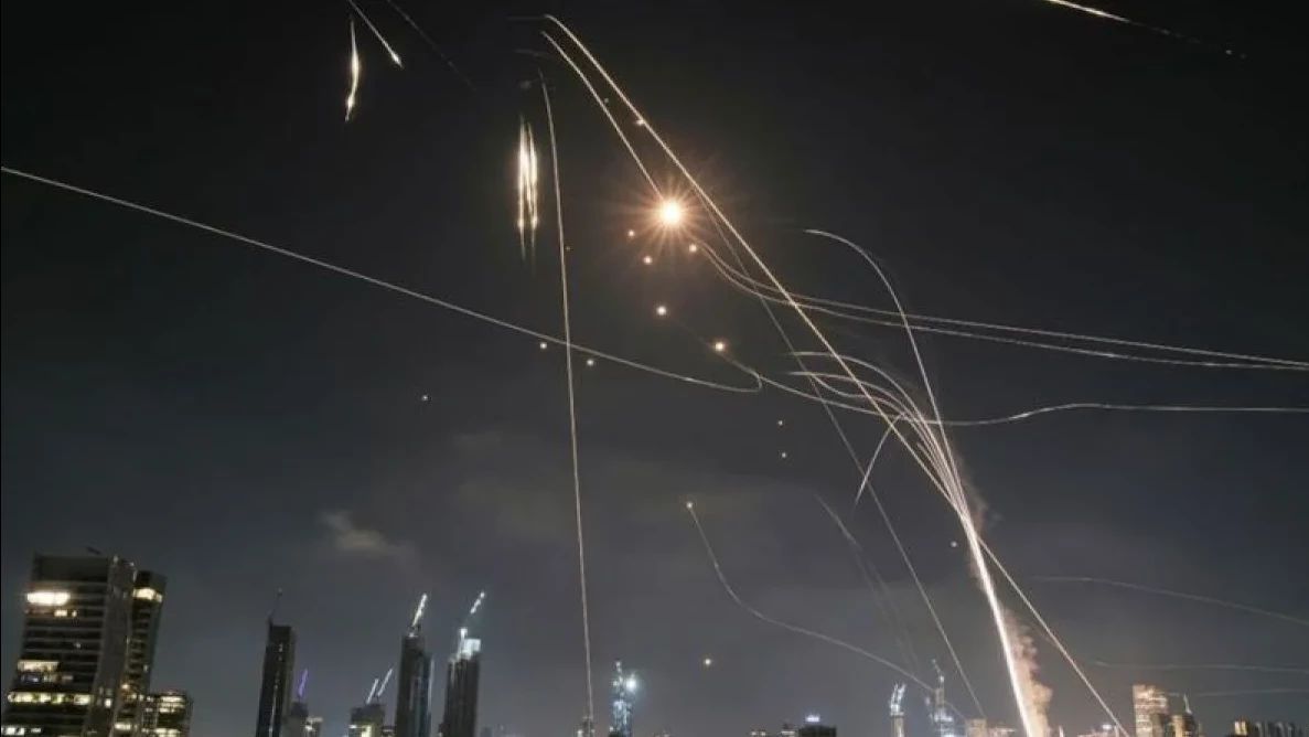 Garda Revolusi Iran Ancam Terus Bombardir Israel hingga Hancur Total