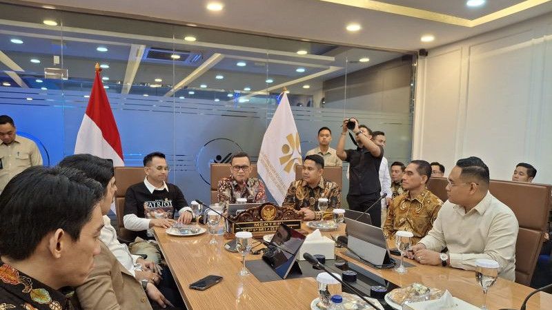 KP2MI Ajak Raffi Ahmad Tangani Tren #KaburAjaDulu, Wanti-Wanti Calon Pekerja Migran