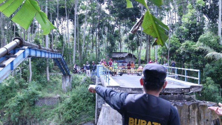 Jembatan Penghubung Malang-Lumajang Putus Akibat Diterjang Banjir, Warga Diminta Cari Jalan Alternatif