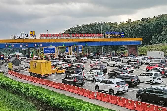 Arus Kendaraan Turun, One Way di Tol Kalikangkung Berakhir