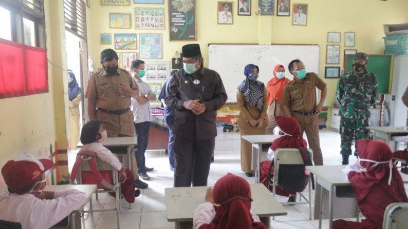 Siswa SD dan SMP di Siak Riau Sudah Belajar Tatap Muka di Kelas