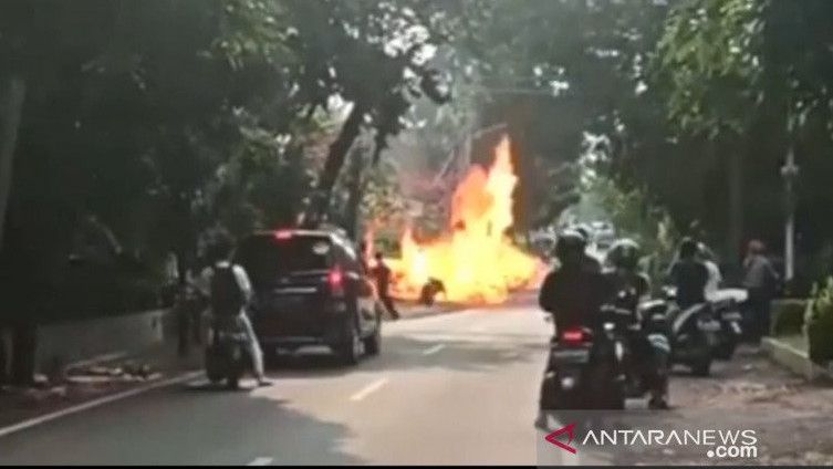 Motor Penjual Gas Elpiji Keliling Terbakar di Jaktim