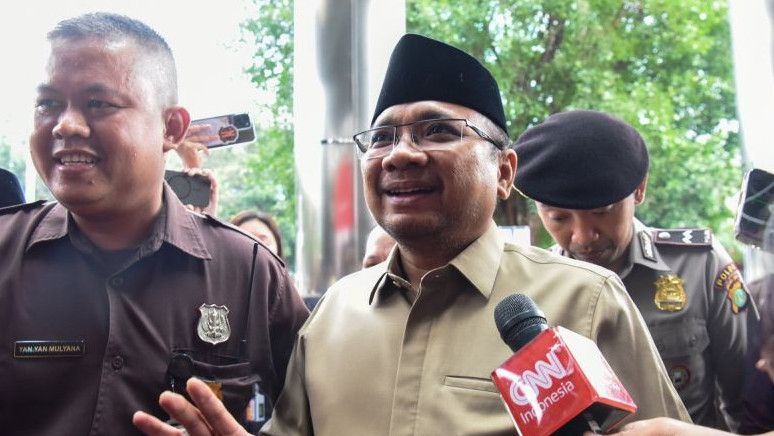 Ekspresi Mantan Menag Yaqut Cholil Qoumas Usai Diperiksa KPK Kasus Korupsi Kuota Haji Khusus