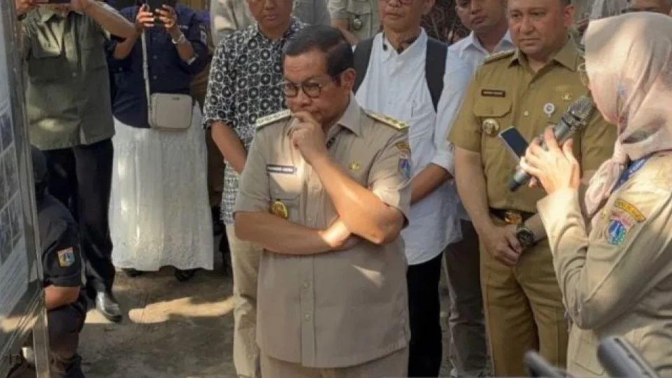 Sungai Cakung Dikeruk, Pramono Pastikan Tidak Banyak Penggusuran