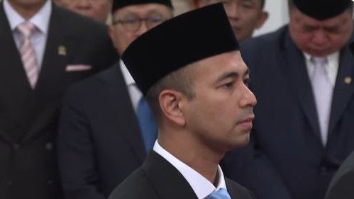 Momen Gelar Kontroversi Doktor HC Raffi Ahmad Menggema dalam Istana