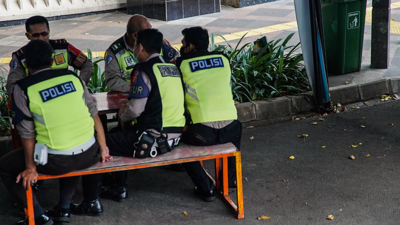 Walau Ada Perkap, Mahfud Kukuh Polri Tabrak Aturan MK soal Polisi Bekerja di Kementerian