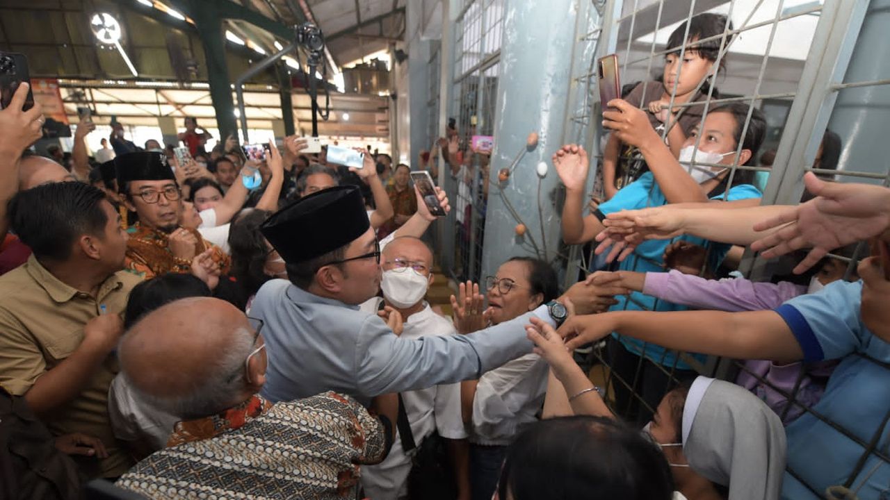 Ridwan Kamil Serahkan Perizinan Pembangunan Gereja Katolik Ibu Teresa di Bekasi