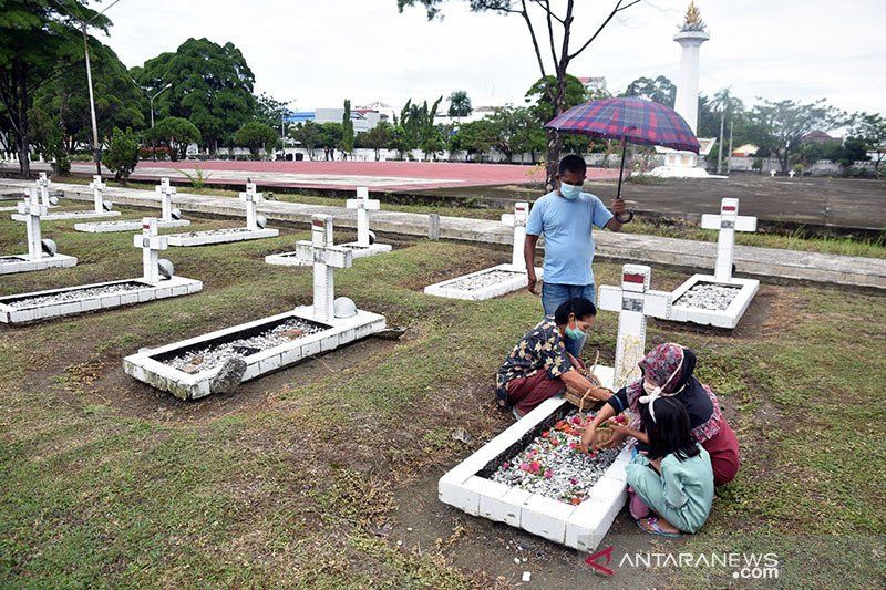 Bukan di Rumah, Maling di Riau Sekarang Sasar Taman Makam Pahlawan