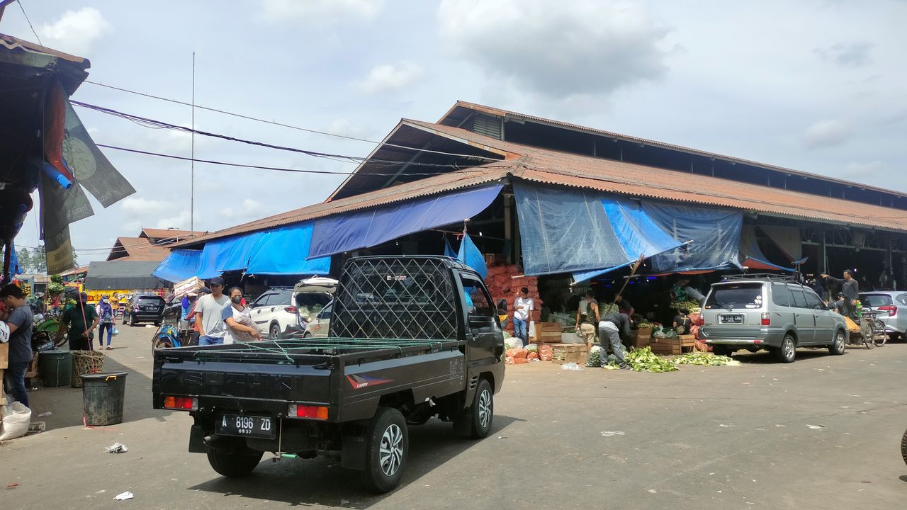 Masih Beroperasi Meski Tak Ada Izin, Walikota Tangerang Ancam Tutup Pasar Induk Tanah Tinggi