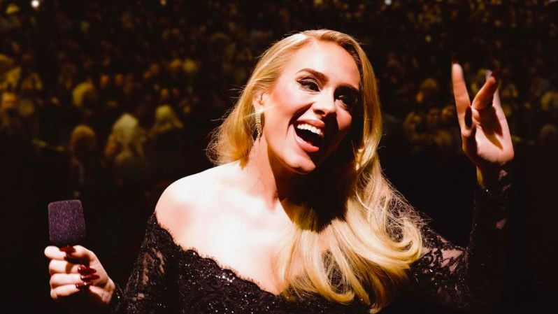 Kelelahan Usai Gelar Puluhan Konser, Adele Ungkap Ingin Rehat dari Industri Musik