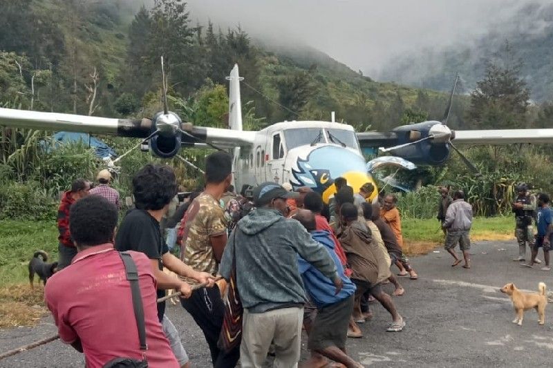 Kronologi Tergelincirnya Pesawat SAM Air yang Membawa 11 Penumpang di Beoga Puncak Papua