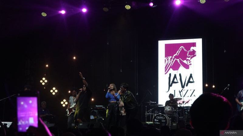 Grup Musik D'masiv Tampil di Java Jazz, Vakolis Rian: Lagu Ini Sudah Menemani Kalian di Masa-Masa Alay