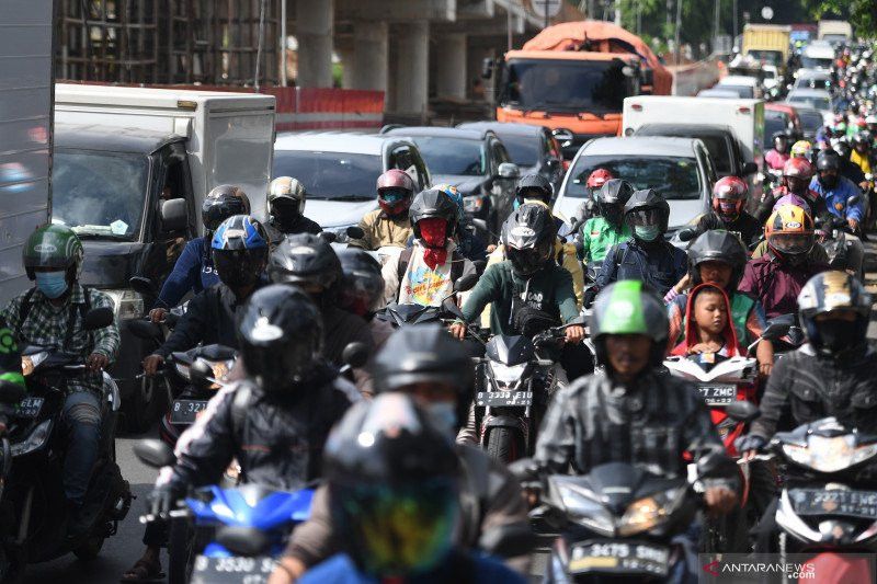 Anggota DPRD DKI Minta ASN Pemprov Naik Kendaraan Umum Saja Demi Urai Kemacetan