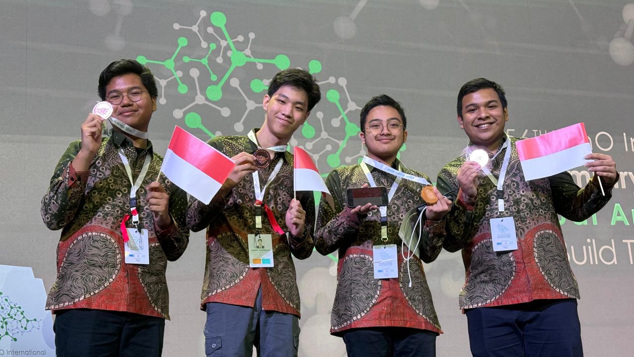 Mengharumkan Nama Bangsa, Siswa Indonesia Raih 4 Medali Olimpiade Kimia Internasional di Arab Saudi