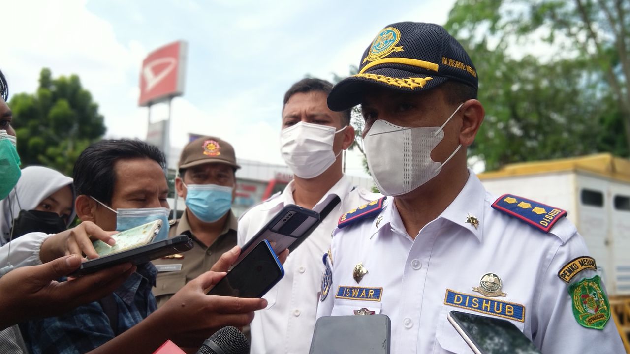 Tak Memenuhi Syarat Beroperasi, Belasan Angkot 'Nakal' Terjaring Razia di Medan