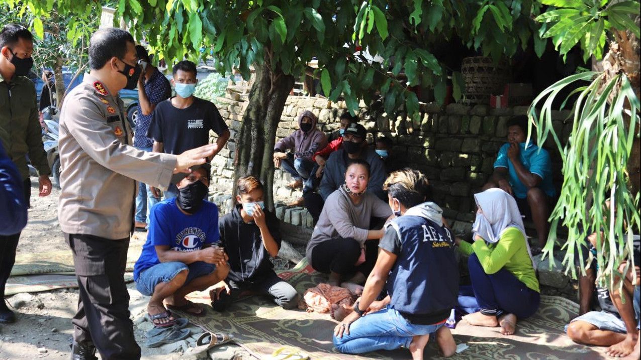 Perahu Wisata Waduk Gedung Ombo Terbalik, 11 orang Selamat, 9 Orang Hilang