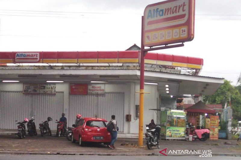 Polisi Telusuri Kasus Perempuan Pengambil Cokelat dan Lupa Bayar di Alfamart