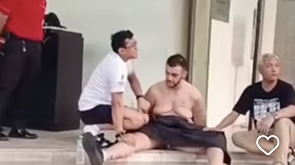 Viral WNA Ngamuk dan Lukai Diri Sendiri Pakai Gunting di Hotel, Kenapa?