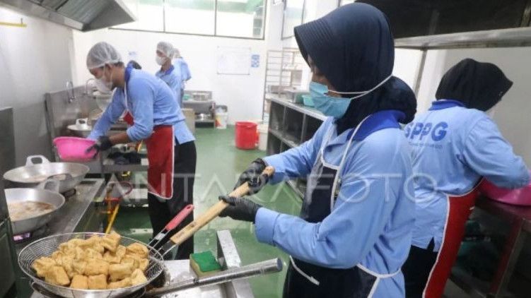 Kemenkes Kebut Penerbitan SLHS Dapur MBG, Target Rampung Dua Minggu