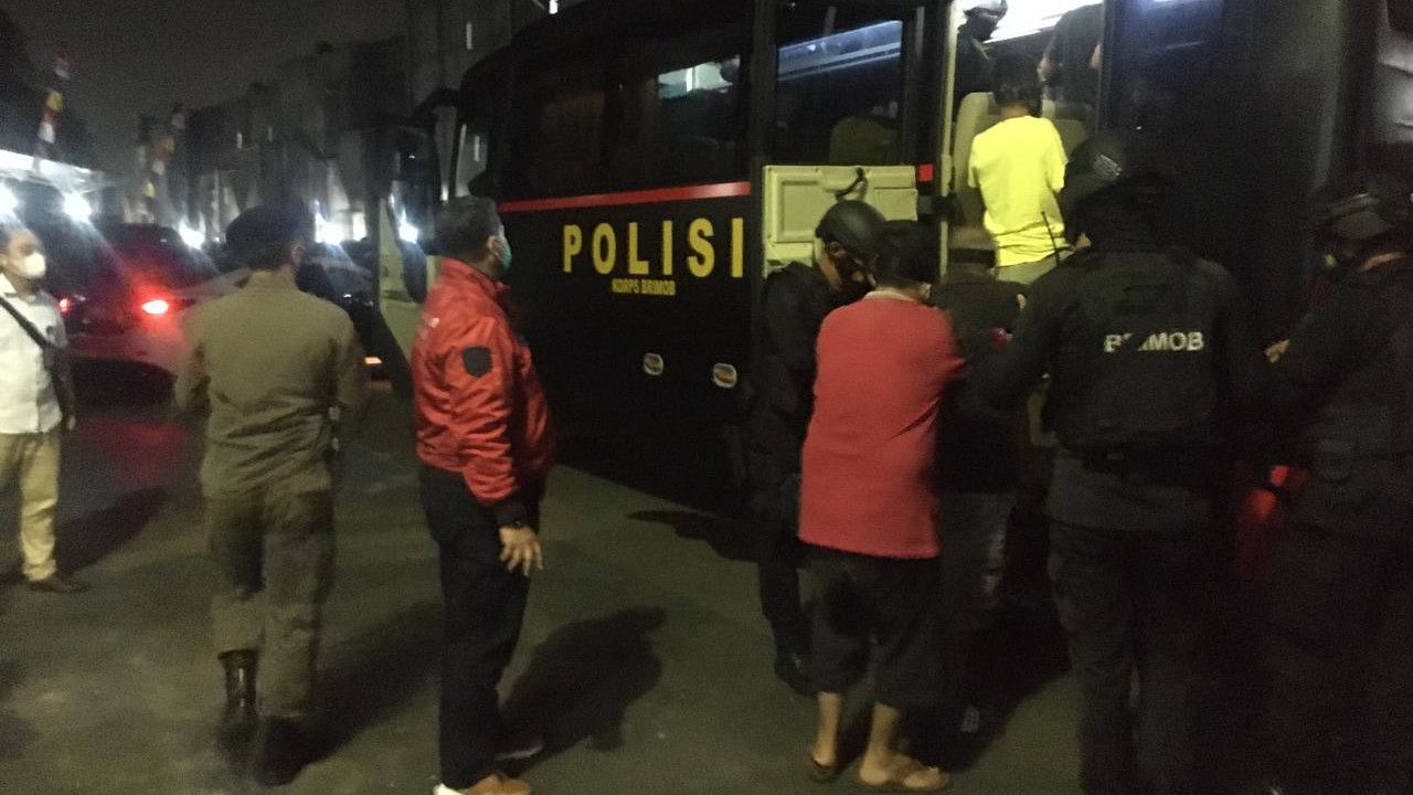 Momen 19 Bandar dan Pengendali Narkoba Dipindah ke Nusakambangan