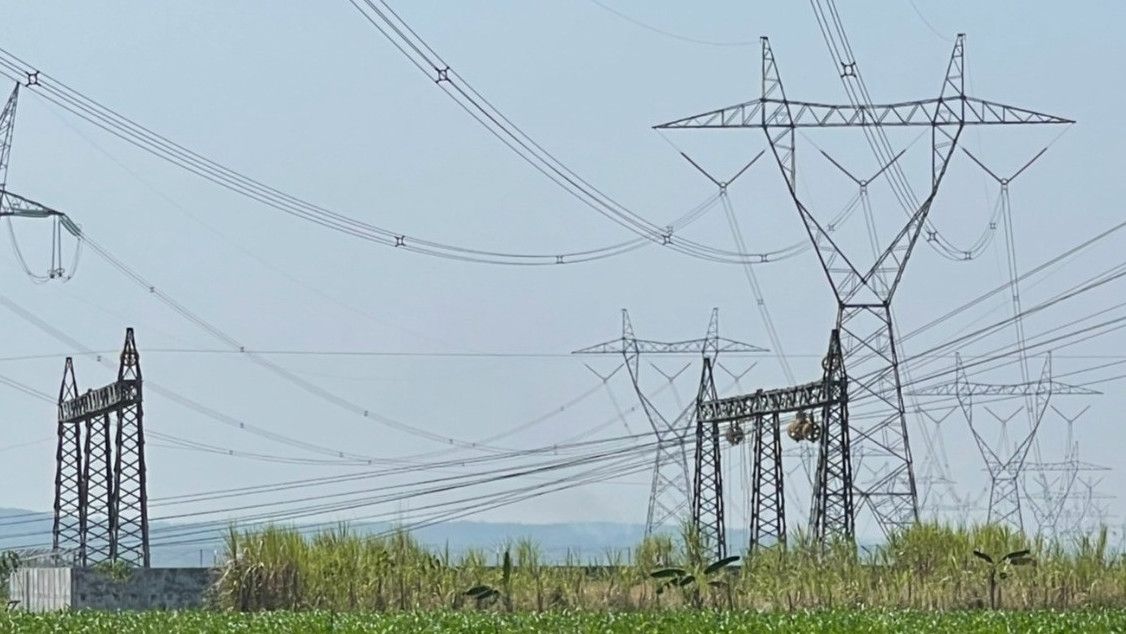 PLN Rampungkan Transmisi Listrik 150 kV Jatigedong-Ngimbang di Lamongan, TDKN Capai 73,88 Persen