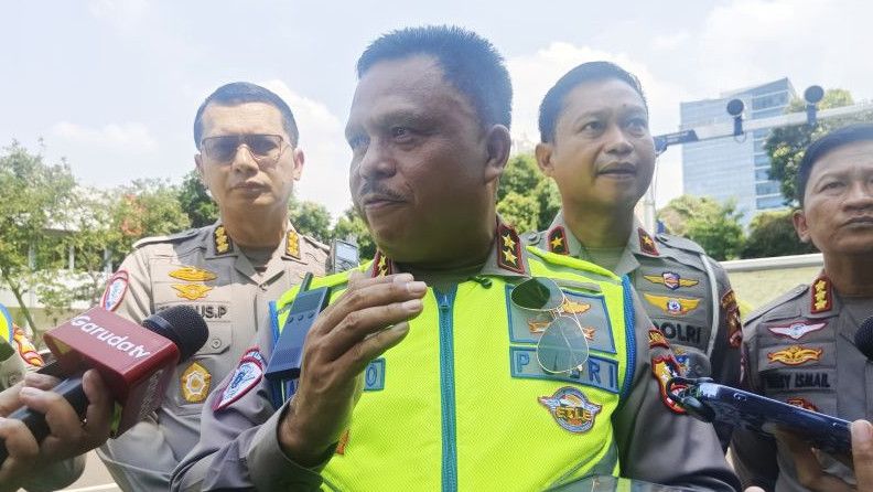 Marak Motor yang Tutup Pelat Nomor Pakai Plester Demi Hindari ETLE, Korlantas: Ada Tilang Manual