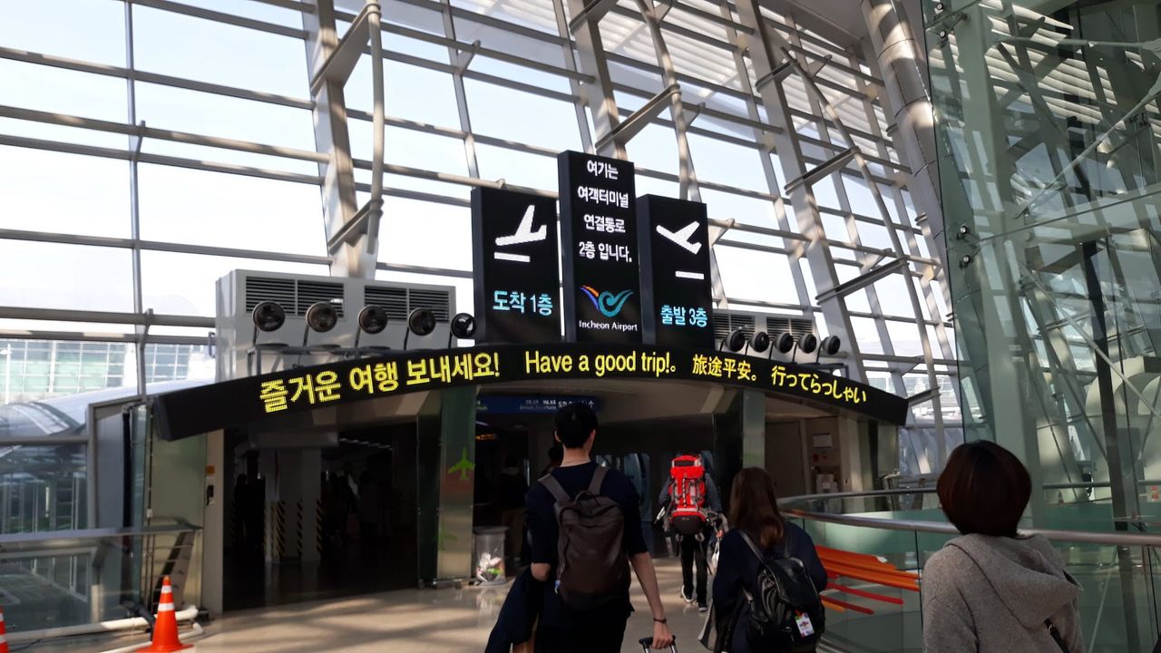 Kisah 5 Pria Rusia Hidup Berbulan-bulan di Bandara Korea Selatan karena Ditolak Mengungsi