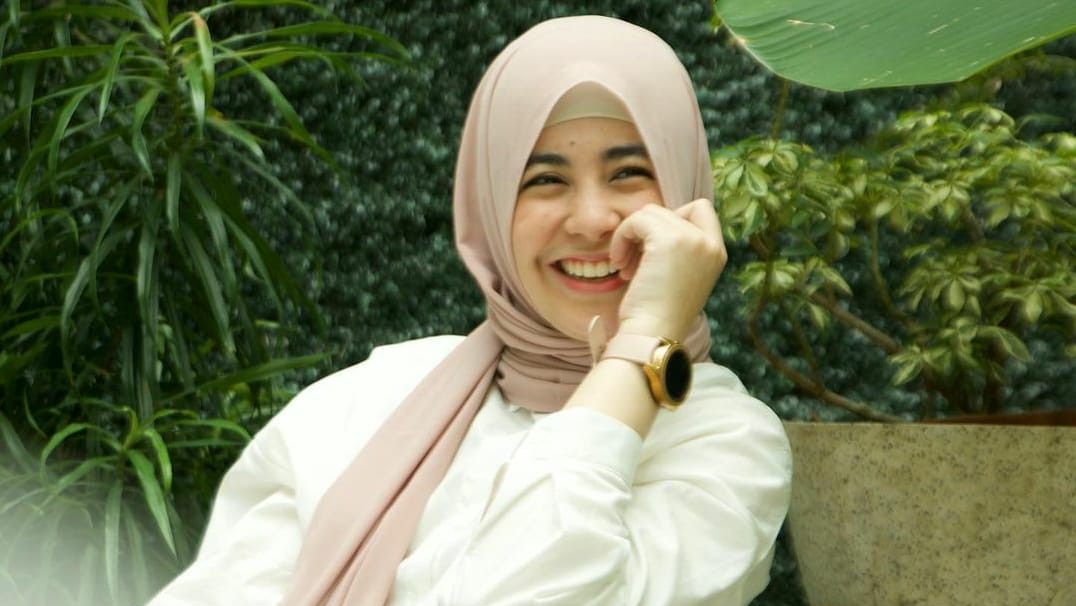 Tinggalkan Hijab Syar'i, Risty Tagor Kini Tampil Casual, Netizen: Jangan Sampai Buka Jilbab Ya
