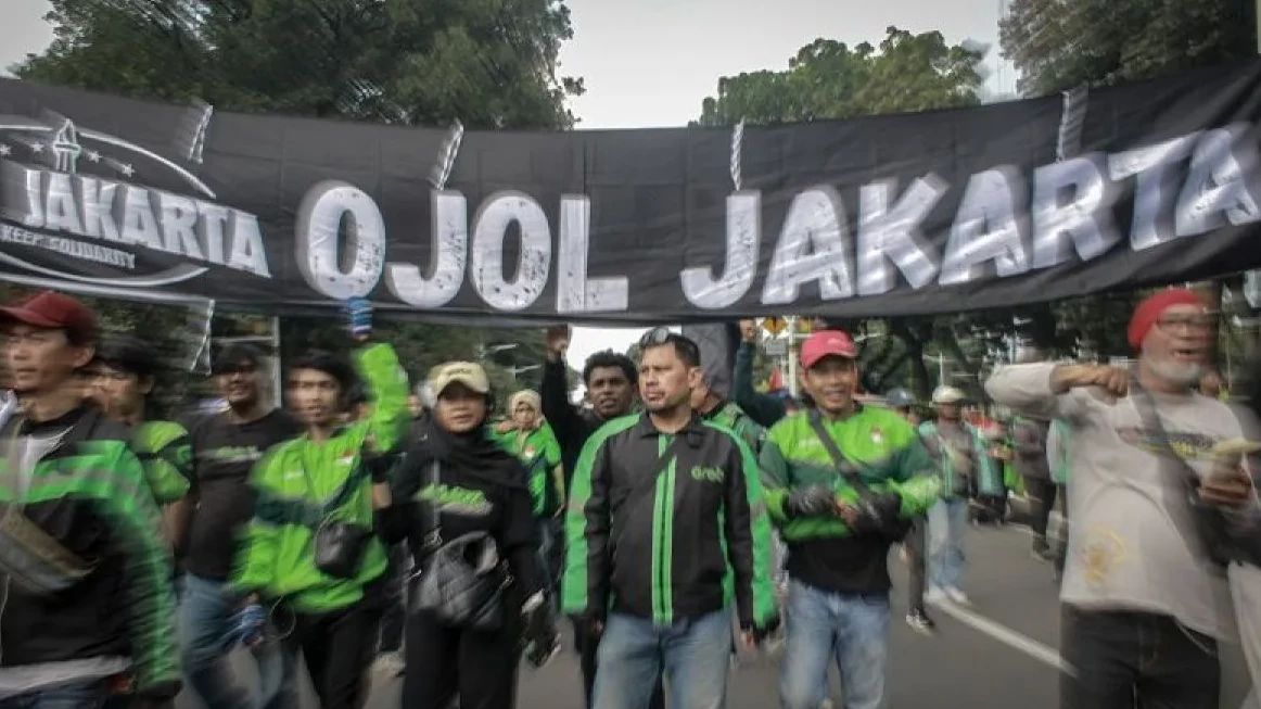 1.437 Personel Gabungan Amankan Unjuk Rasa Ojol di Kawasan Monas Hari Ini