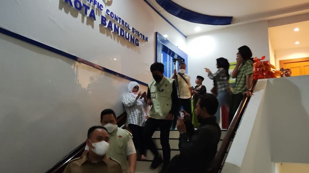 Ruangan Wali Kota Bandung Yana Mulyana Digeledah KPK Pasca Terjaring OTT