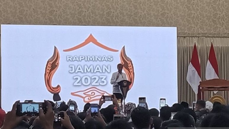 Presiden Jokowi Minta Masyarakat Cirebon Jaga Stabilitas Ekonomi dan Jangan Terganggu Situasi Politik Pemilu 2024