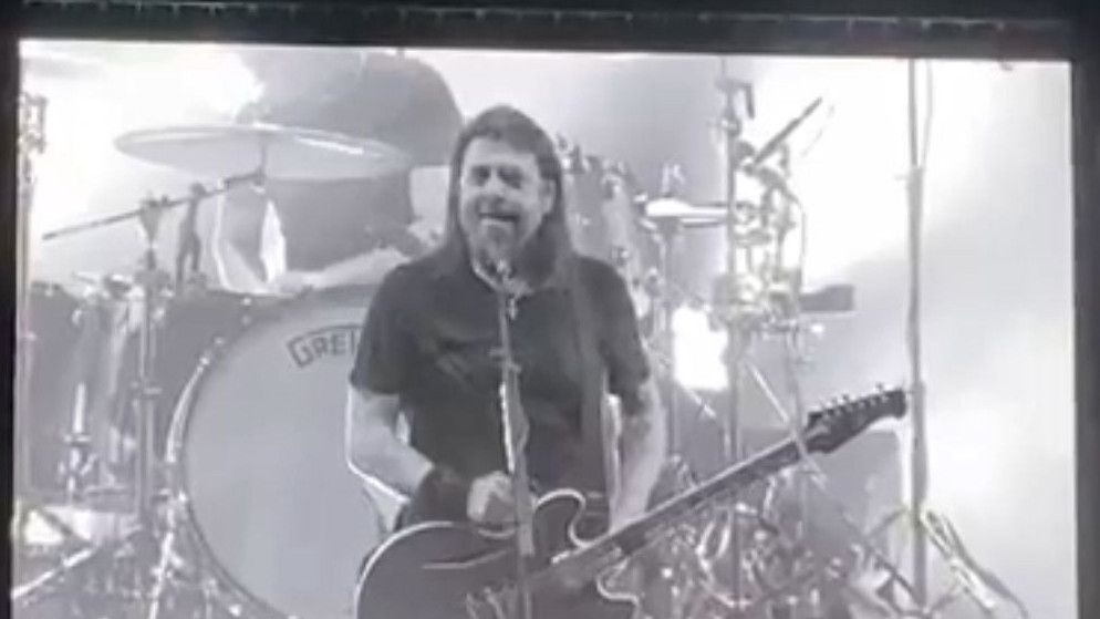 Foo Fighters Obati Rindu Penggemar Indonesia Usai Tiga Dekade, Langsung Bawa Drummer Baru