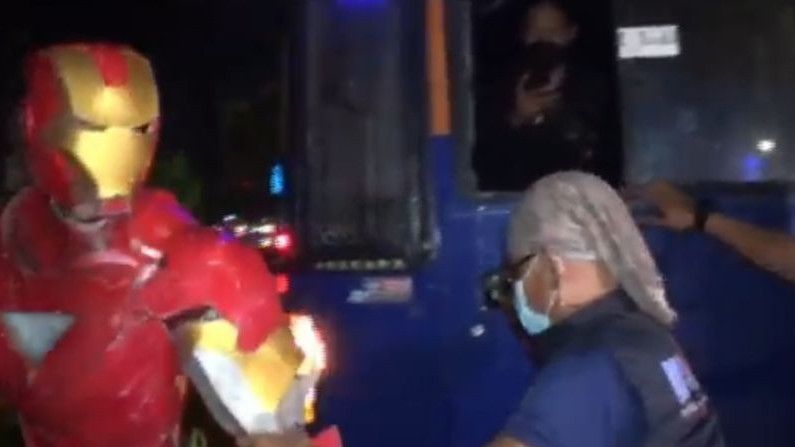 Kasihan 'Iron Man', Kok Bisa Dirazia Satpol PP Jakarta Timur?