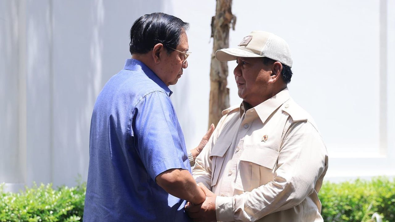 Prabowo Kunjungi SBY di Pacitan: Saya Lapor Dulu ke Komandan Saya