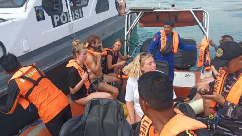 Kapal Wisatawan Tabrak Karang di Labuan Bajo NTT, 37 Orang Berhasil Dievakuasi