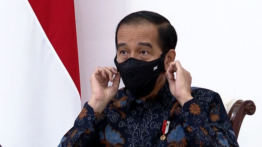 Jokowi: Kepala Daerah Harus Beri Contoh Soal Prokes, Jangan Ikut Berkerumun