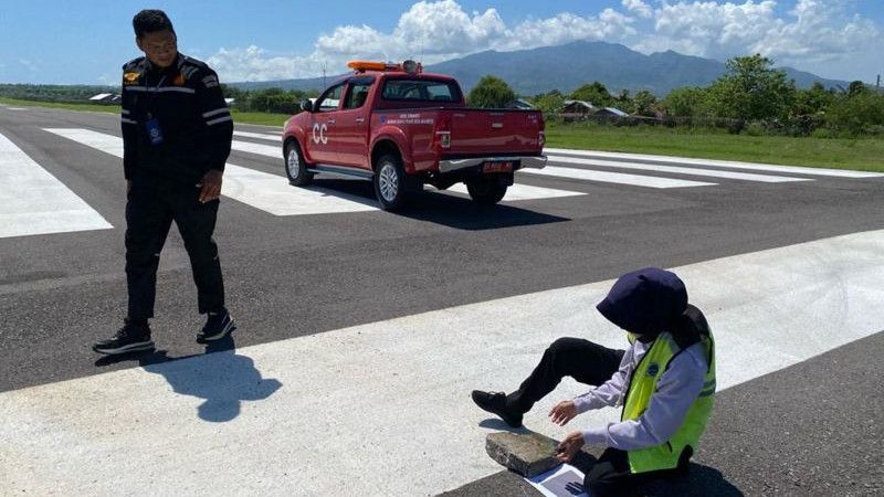 Bandara Frans Seda Maumere Ditutup Sementara Efek Erupsi Gunung Lewotobi NTT