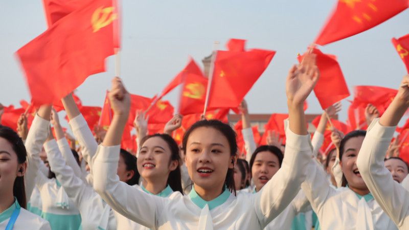 Bahagianya Kaum Milenial di China Menjadi Anggota Partai Komunis