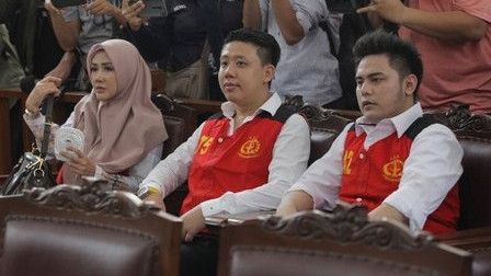 Napi Reaktif COVID-19, Terdakwa Kasus 'Ikan Asin' Rey Utami dan Pablo Benua Dipindah dari Rutan Polda Metro Jaya