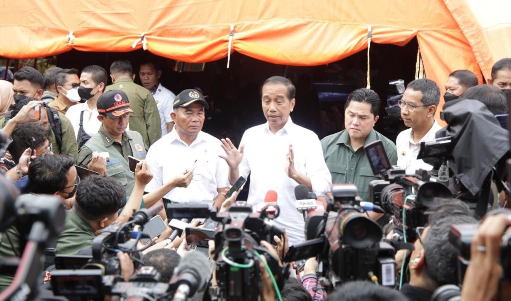 Area Depo Pertamina Plumpang Zona Bahaya Bagi Warga, Jokowi Minta Erick Tohir dan Heru Budi Cari Solusi