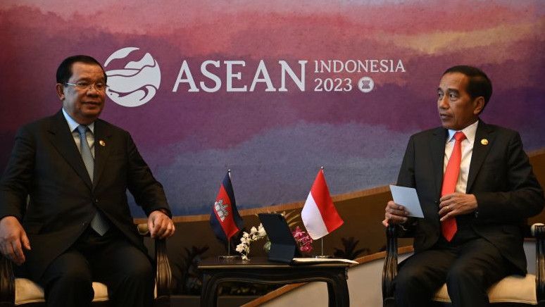 Bertemu Jokowi, PM Kamboja Minta Maaf Soal Insiden Bendera Indonesia Terbalik di SEA Games 2023