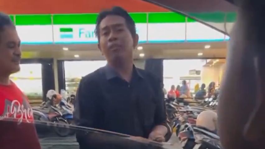 Viral Jukir Liar Surabaya Gebrak Kaca Mobil Pelanggan Paksa Bayar Dua Kali