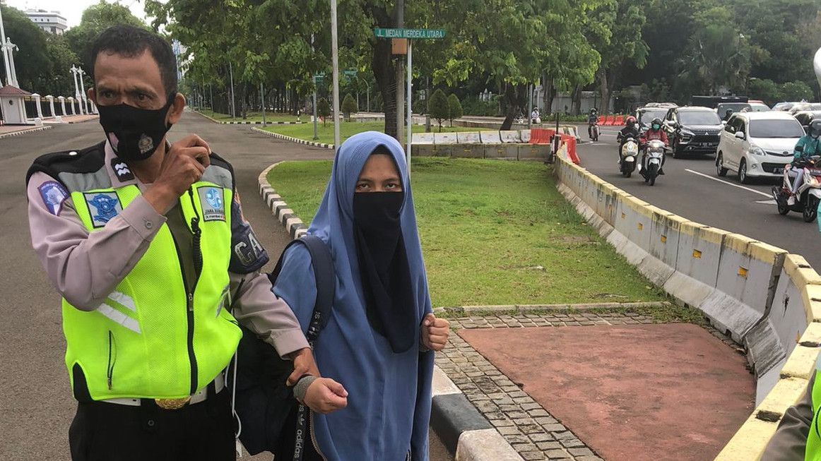 Komandan Paspamres Sebut Perempuan Bercadar Todongkan Pistol ke Anggota di Depan Istana Negara