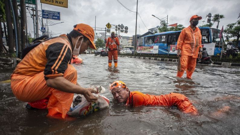 Banjir Jakarta Hari Ini, BPBD: 30 RT di DKI Jakarta Masih Tergenang