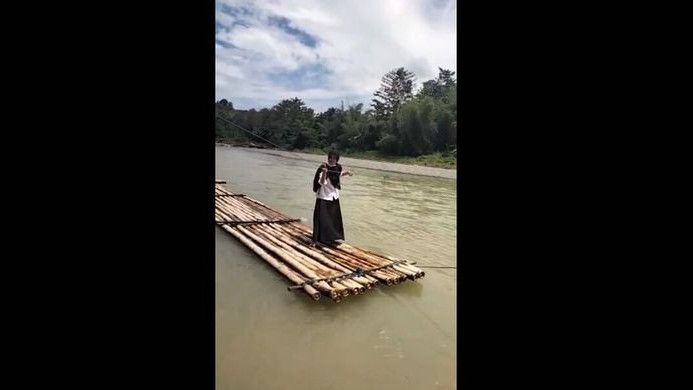 Gubernur Sulsel Bangun Jembatan Belawae Sidrap, Harap Tak Ada Lagi Guru-Murid Naik Rakit ke Sekolah