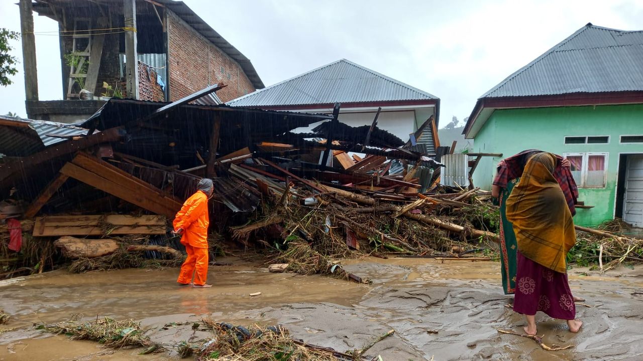 Tingkah Penambang Emas Masmindo Sebabkan Banjir Bandang di Sulsel?