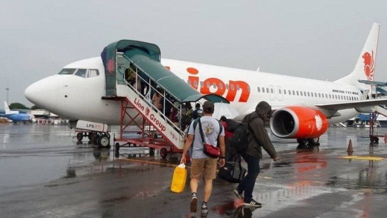 Lion Air Selidiki Penyebab Ponsel Penumpang yang Berasap Saat di Pesawat