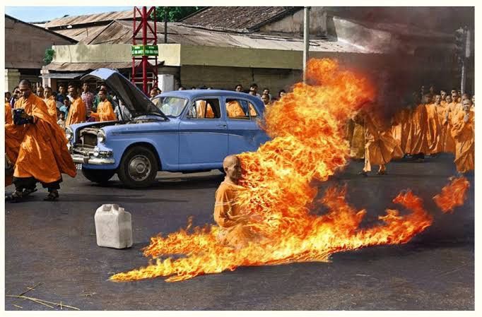 Thich Quang Duc: Berdemonstrasi Hingga Membakar Dirinya Sampai Mati