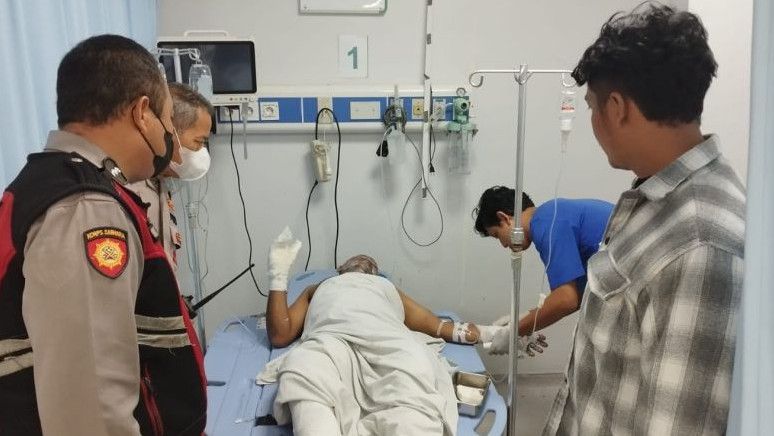 Detik-detik Tukang Tambal Ban di Kelapa Gading Jakut Terbakar