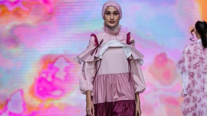 Berawal dari Runway JFW 2023, HijabChic Hadirkan Koleksi Terbaru Amore Story